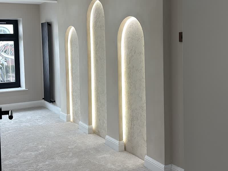 Limewash: Curved limewashed arches